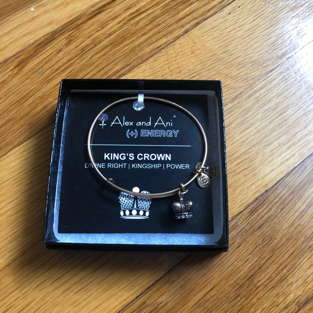 Alex and Ani King’s Crown Bracelet
